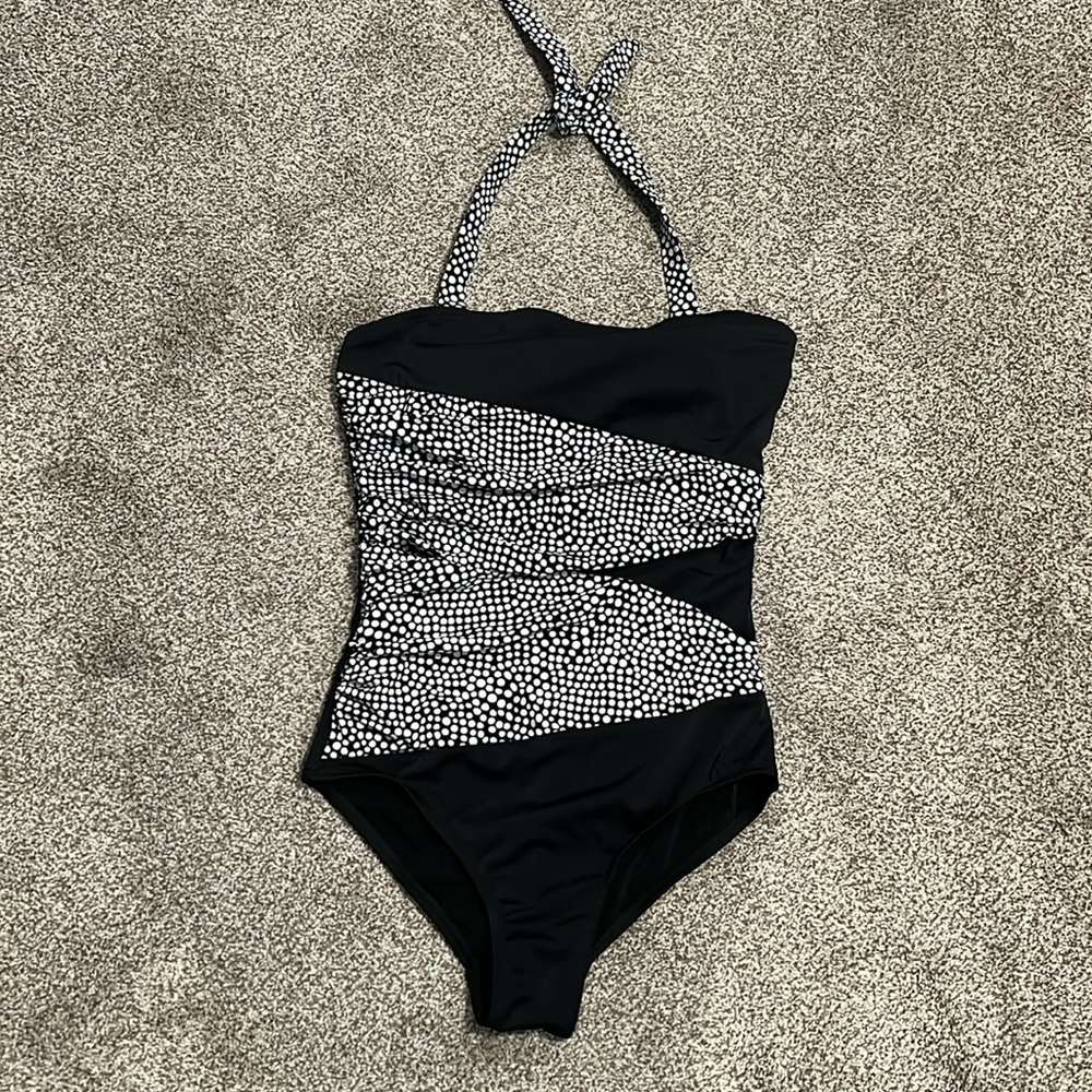 Inches Off Size 14 One Piece Swimsuit